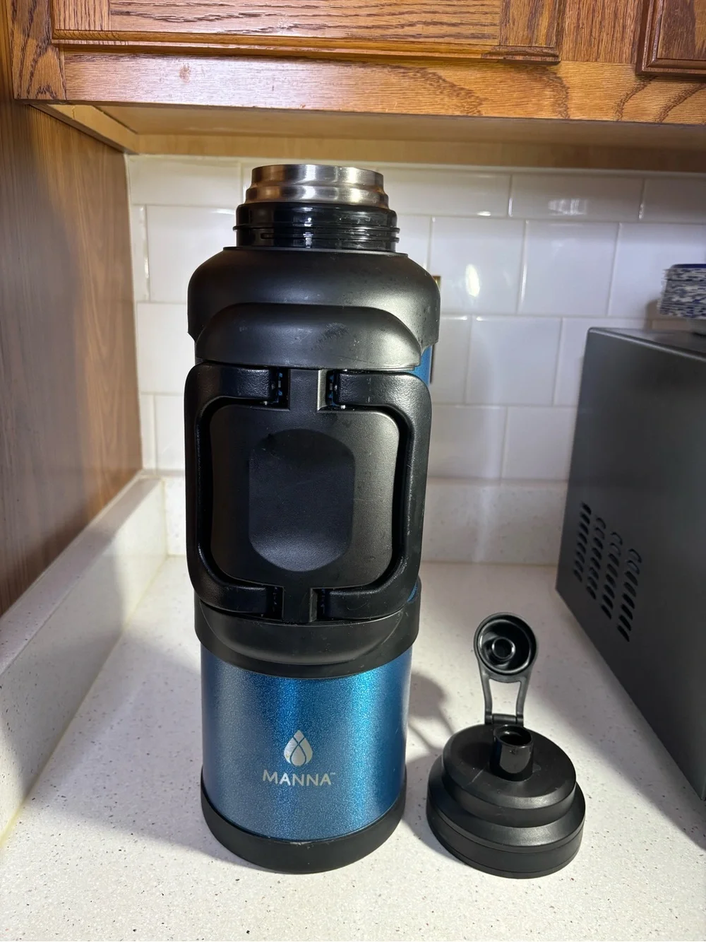 Manna Blue Insulated 1.05- Gallon Stainless Steel Insulated Water Jug